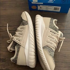 Adidas Tubular Radial